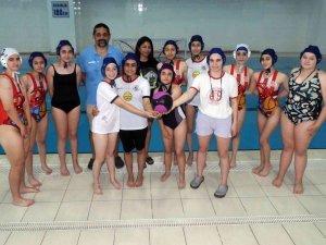 Antalyalı Yüzücülerin Final Heyecanı