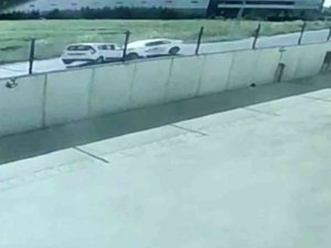 Silivri’de İki Araç Kafa Kafaya Çarpıştı: 2 Yaralı