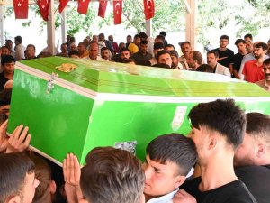 Milli Sporcu Kalp Krizinden Öldü