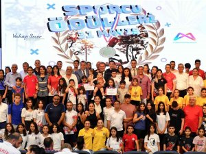 Büyükşehir Belediyesinden Sporcu Ve Antrenörlere 1 Milyon 148 Bin Lira Ödül