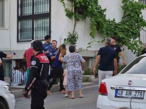 Eski Eşi Ve Çocuklarını Bıçakla Rehin Aldı