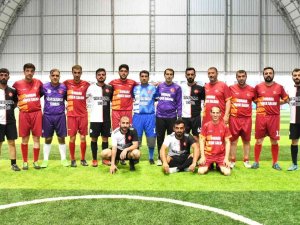 Bingöl’de Sağlıkçılar Futbol Turnuvası İle Moral Buluyor