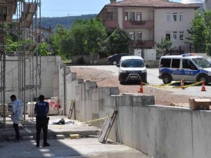 15’inci Kattan Beton Zemine Düşen İnşaat İşçisi Hayatını Kaybetti
