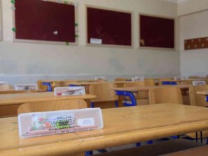 Lgs’ye Girecek 50 Bin Öğrenciye Kalem Seti