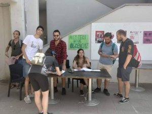 Kktc Odtü Kampüsü’nde Öğrencilerden ’Zam’ Protestosu