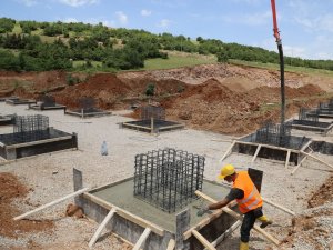 Tunceli’de 300 Kişinin İstihdam Edileceği Fabrikanın Temeli Atıldı