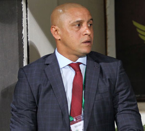 Roberto Carlos'un sözleşmesi feshedildi