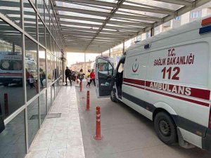 Tartıştığı Dövmeciyi Bıçaklayarak Yaraladı
