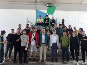Evliya Çelebi Yerleşkesi Girişine Dpü Gsf Dokunuşu