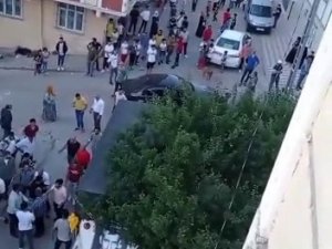 Gündüz Başladılar, Akşama Kadar Kavga Ettiler
