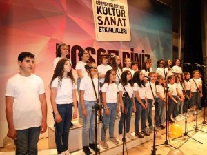Çocuk Korosu Şarkılarıyla Beğeni Topladı