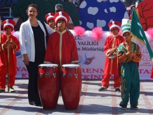 Öğrencilerin Devamsızlık Sorununu Çözmek İçin Mehter Takımı Kurdular