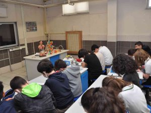 Edebali Ortaokulu Başarısıyla Adından Söz Ettiriyor