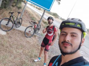 Dünya Bisiklet Günü İçin 1 Günde 416 Kilometre Pedal Çevirerek Eskişehir’den İ̇zmir’e Ulaştılar