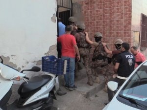 Oto Hırsızlık Şebekesine İ̇zmir Merkezli 3 İlde Operasyon