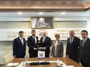 Ak Parti Kütahya Heyetinden Bakan Adil Karaismailoğlu’na Ziyaret