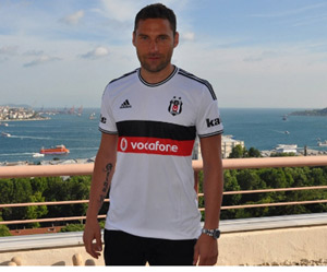 Beşiktaş ile resmen anlaştı!