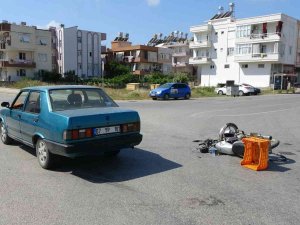 Manavgat’ta Otomobil İle Motosiklet Çarpıştı: 2 Yaralı