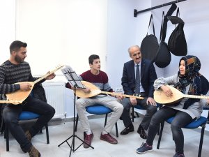 Kahramanmaraş’ta Gençlik Merkezi Kurslarına Yoğun İlgi
