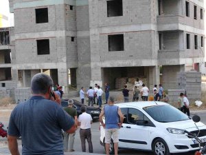 İ̇nşaatın 11’inci Kattan Düşen İşçi Hayatını Kaybetti