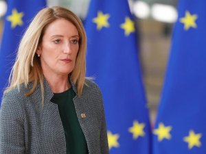 Ap Başkanı Metsola, Rus Lobicilerin Avrupa Parlamentosuna Girişini Yasakladı