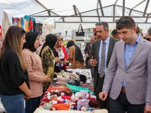 Gürpınar’da Yılsonu Sergisi