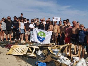 Datça’da Deniz Dibi Temizliği Gerçekleştirildi