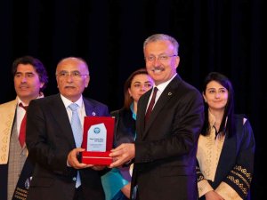 “2022 Akademik Bilim, Sanat Ve Spor Ödülleri” Sahiplerini Buldu