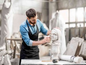 İ̇lanla Kadrolu Heykeltraş Arıyorlar