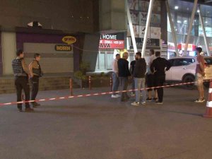 Esenyurt’ta İki Grup Arasında Silahlı Kavga: 1 Yaralı