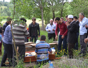 Beşikten düşen 10 aylık bebek hayatını kaybetti
