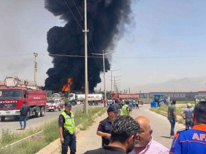 Niğde’de Yağ Fabrikasında Yangın