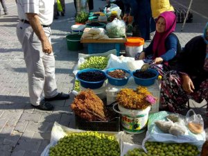Havran Köylü Pazarı Büyük İlgi Görüyor