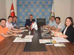 Manisa Ticaret Borsası Sektör Temsilcileriyle Sorun Ve Çözüm Yollarını Görüştü