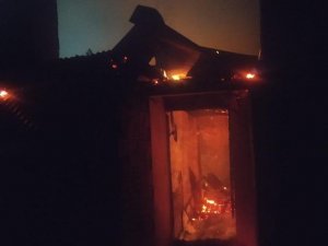 Artvin’de Çıkan Yangında 4 Ev Kullanılamaz Hale Geldi