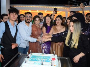 Radikal Eğitim Kurumlarından Coşkulu Yıl Sonu Balosu