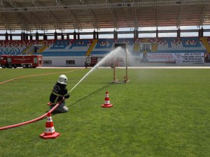 "Afet Ve İ̇tfaiye Oyunları” Etkinliği Renkli Görüntülere Sahne Oldu