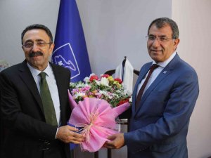Van Smmmo’da Görev Teslimi
