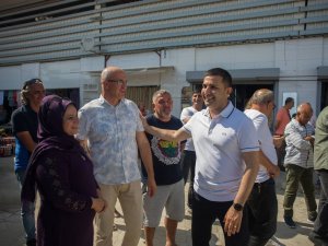 Kuşadası’nda Yiyecek İçecek Tezgahlarında Yüzde Yirmi İndirim