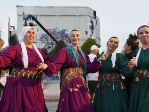 Yöreler Renkler Festivali Devam Ediyor