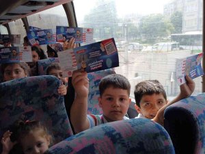 Gürsulu Çocuklar, Aslan’ın Hayalleri Peşindeki Maceralarını İzledi