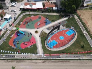 Sakarya Parkı Hizmete Açıldı