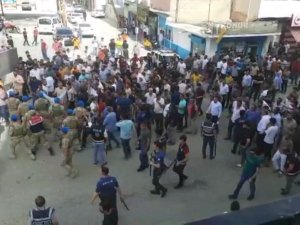 Aşiretler Kent Merkezinde Birbirine Girdi
