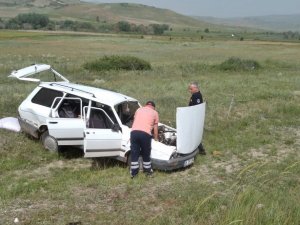 Otomobil Tarlaya Uçtu: 1 Yaralı