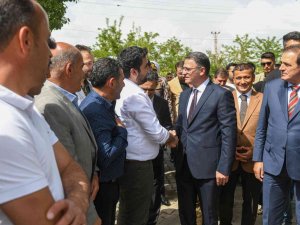 Van’da "10. Uluslararası İ̇nci Kefali Göçü Kültür Ve Sanat Festivali" Başladı
