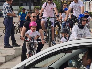 Dünya Bisiklet Günü’nü Ve Çevre Haftası’nı Pedal Çevirerek Kutladılar
