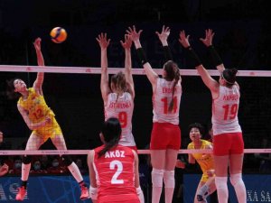 Fıvb Milletler Ligi: Türkiye: 1 - Çin: 3