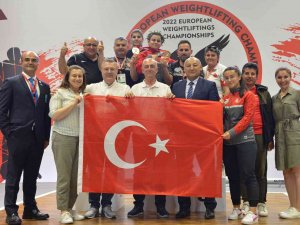 Dilara Narin’den 1 Gümüş 1 Bronz Madalya