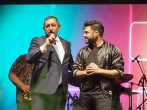 İ̇lyas Yalçıntaş, Kastamonu’da Hayranlarıyla Buluştu