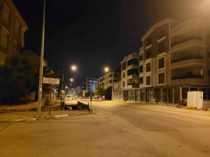 Balıkesir Peş Peşe Depremlerle Sallandı